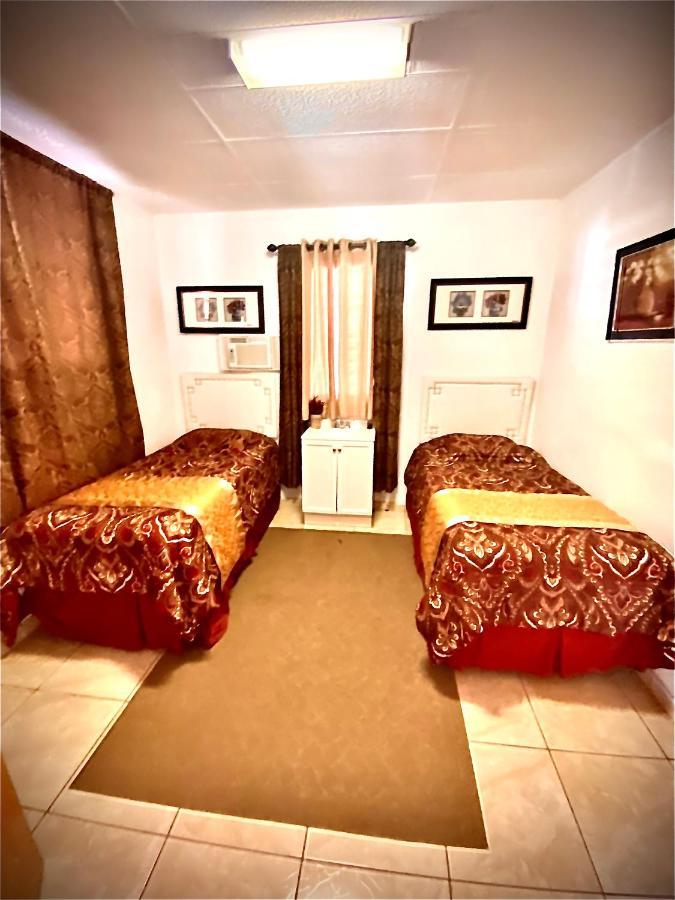 Great Savannah Guesthouse Sabana Grande ภายนอก รูปภาพ