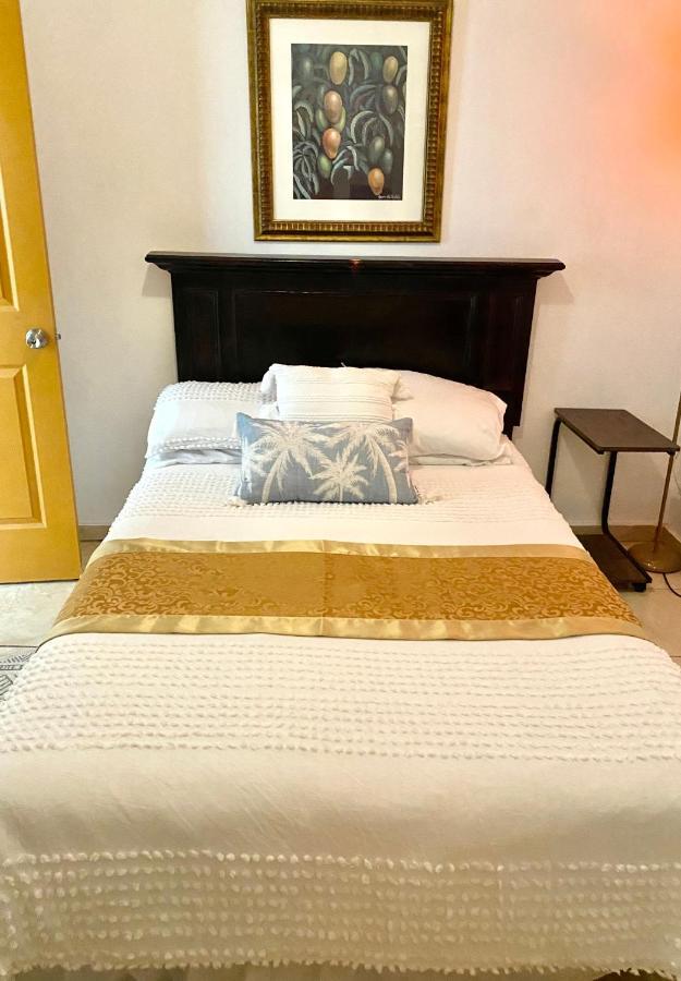 Great Savannah Guesthouse Sabana Grande ภายนอก รูปภาพ